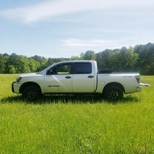 Just buying... No selling 🤑